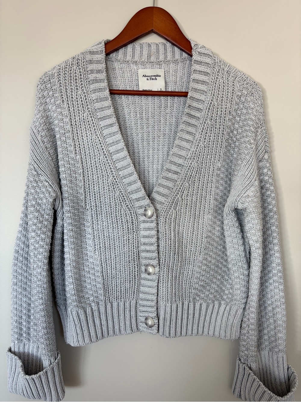Abercrombie & Fitch Gray Knit Button-Front Women's Cardigan Small Heavy Knit